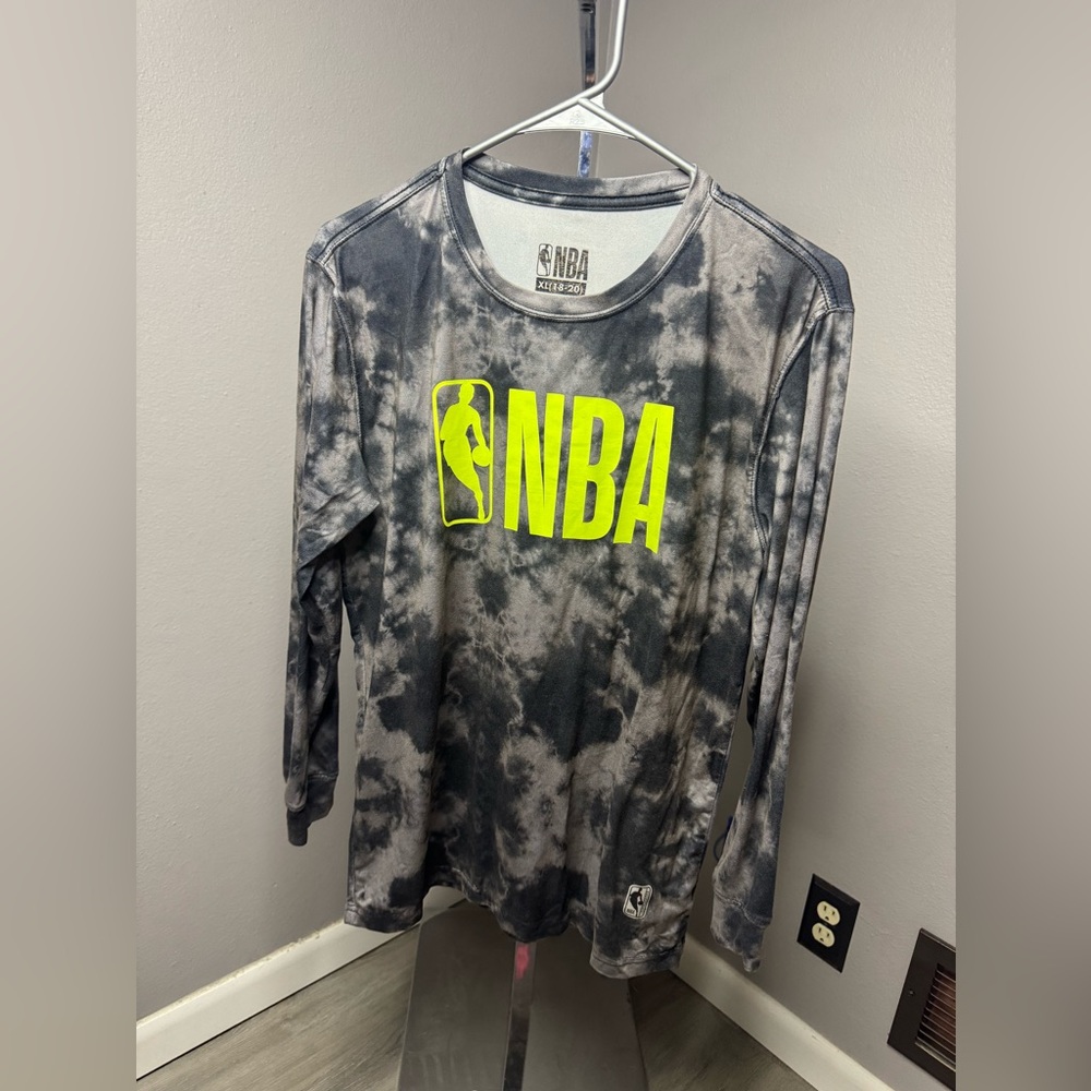 NBA Gray Logo long sleeve Shirt